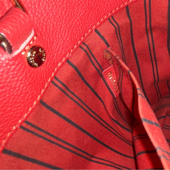 Louis Vuitton Red Tote - Picture 3 of 11